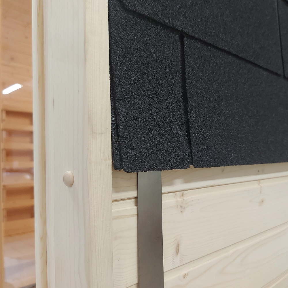 Outdoor sauna tile.